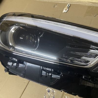MG ZS 2019 Λευκό αριστερό και δεξί προβολέα OE 10550754 για το αυτοκίνητο MG SAIC πλαστικό