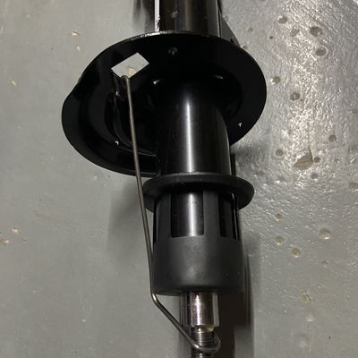 Εφοδιασμός αυτοκινήτων MG ZS Προς τα εμπρός δεξιά απορροφητήρα κρούσης αυτοκόλλησης OE 10242085 για SAIC