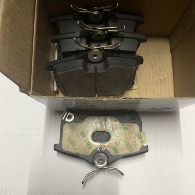 ROEWE I6 και MG5 πίσω πλακέτες φρένων OE 10400936 για απαιτήσεις πελατών